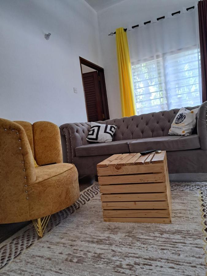 Halisi Stays 1Bed Near Sgr/Airport モンバサ エクステリア 写真